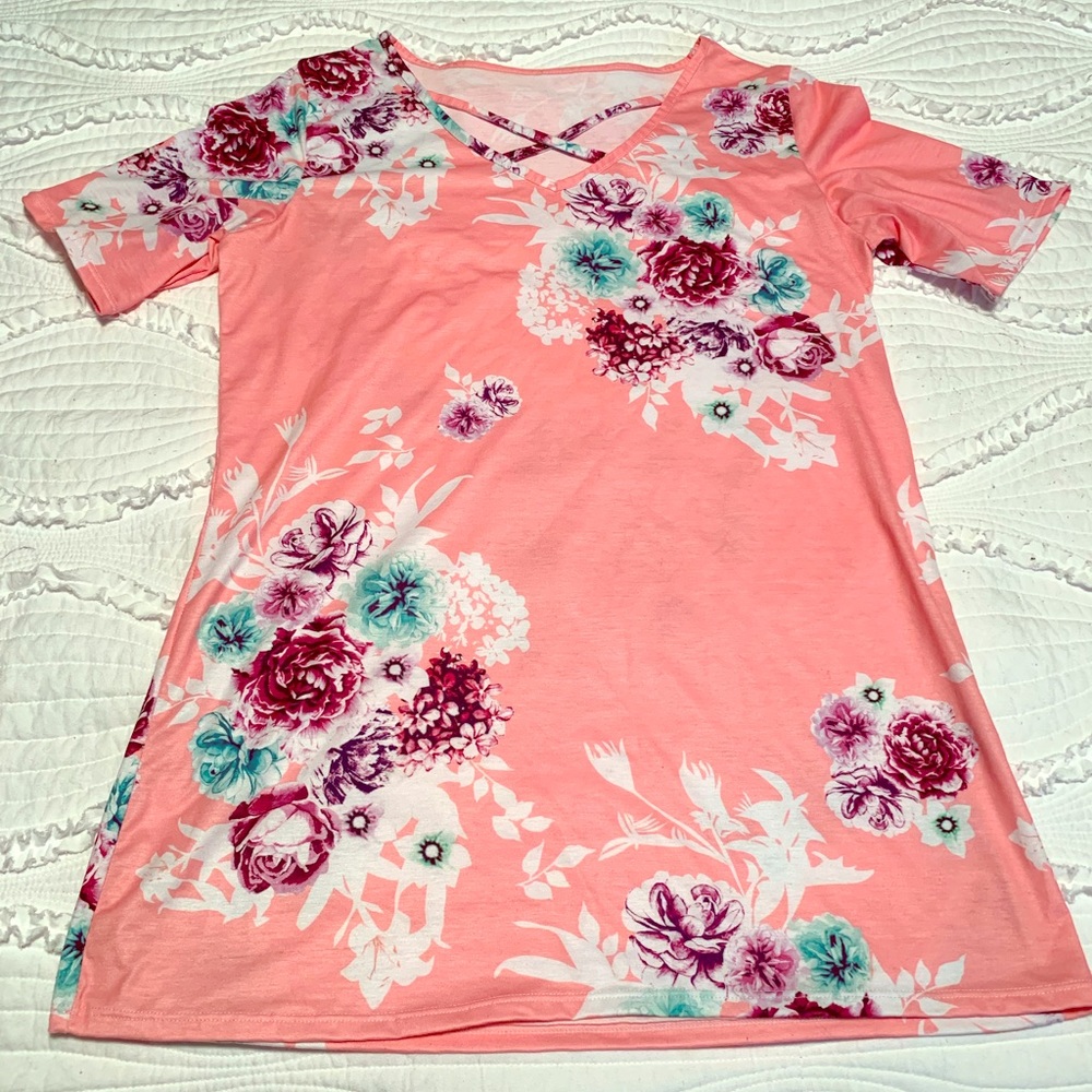 Coral Floral Criss Cross Top - NEW! (bin1)